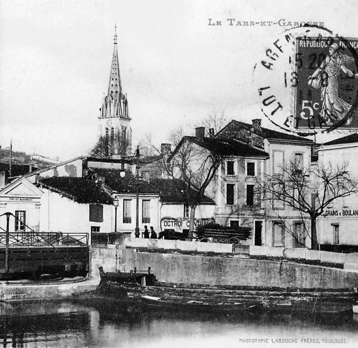 Clocher de l'église Saint Jacques, début XXe siècle (carte postale ancienne). - Moissac