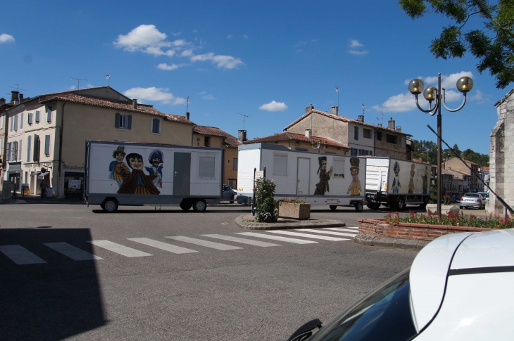 Passage de Guignol. - Moissac