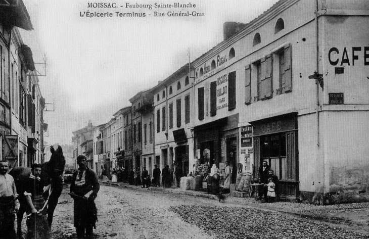 Rue général gras, début XXe siècle (carte postale ancienne). - Moissac