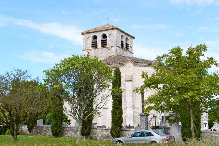 Eglise Notre-Dame de l'Assomption du XVe siècle située au Gouts. - Montaigu-de-Quercy