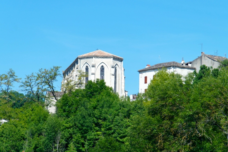 Le chevet de l'église Saint Michel du XIXe siècle. - Montaigu-de-Quercy