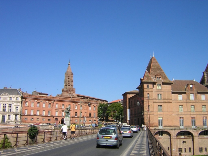 Montauban  - Musée Ingres et le pont