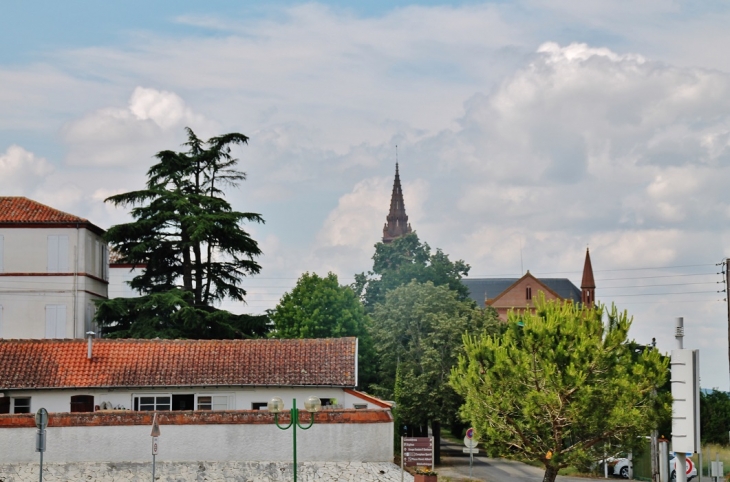 Le Village - Montbeton