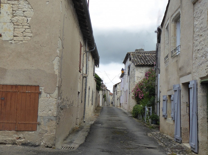 Ruelle - Puylaroque