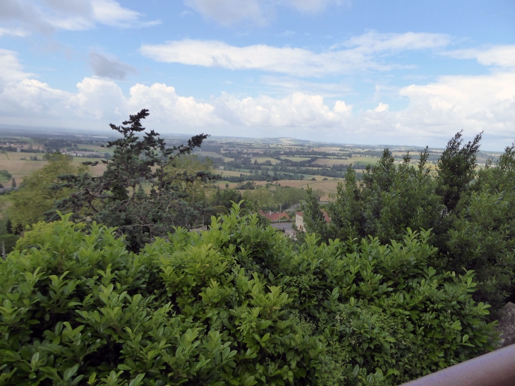 Panorama sur les environs - Puylaroque