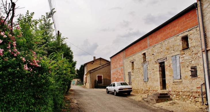 Le Village - Saint-Jean-du-Bouzet