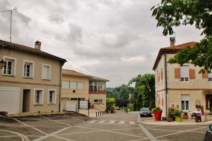 Le Village - Saint-Paul-d'Espis