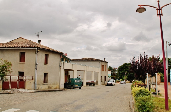 Le Village - Sérignac