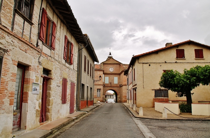 Le Village - Sérignac