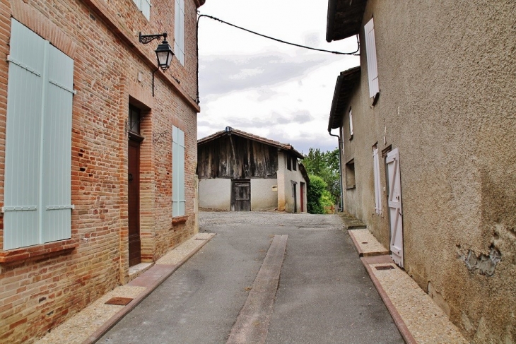 Le Village - Sérignac