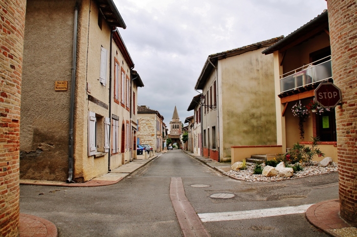 Le Village - Sérignac