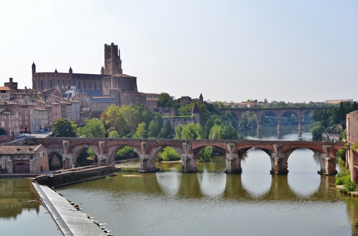 Le Pont-Vieux et la Cathédrale Sainte-Cecile 13 em Siècle - Albi