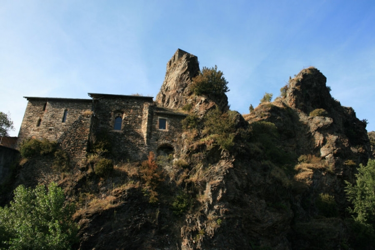 Maison sur la roche - Ambialet