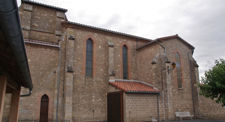 ...Eglise Saint-Pierre - Aussac