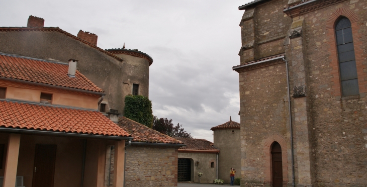 ...Eglise Saint-Pierre - Aussac