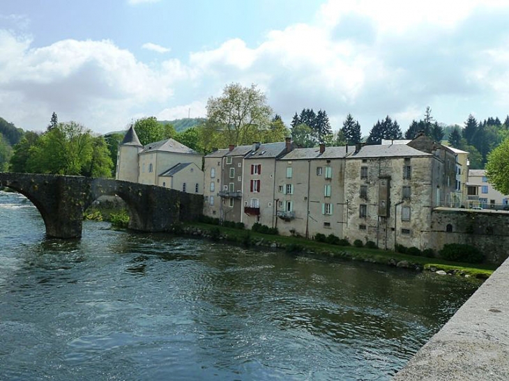 Maisons au bord de l'Agout - Brassac