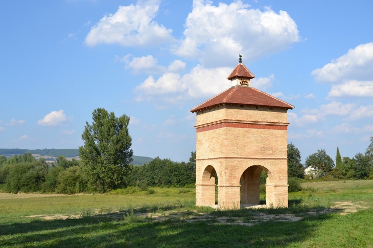 Pigeonnier - Briatexte