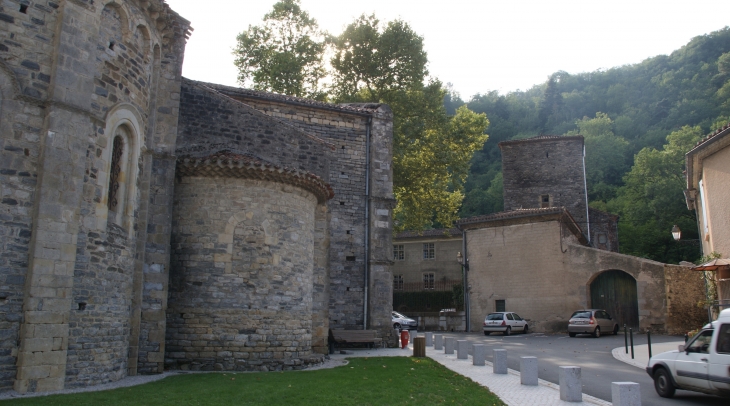 Ruines de La Collégiale Saint-Pierre ( 12 Em Siècle ) - Burlats