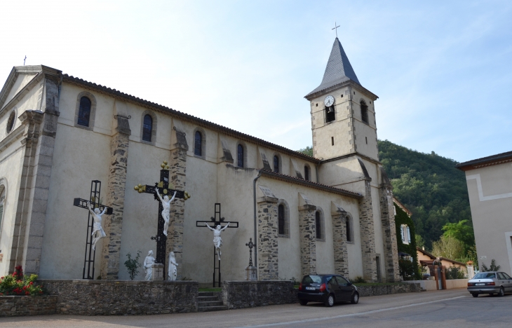 ..Eglise Saint-Pierre - Burlats