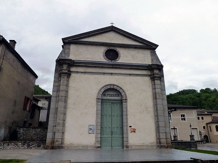 L'entrée de l'église - Burlats