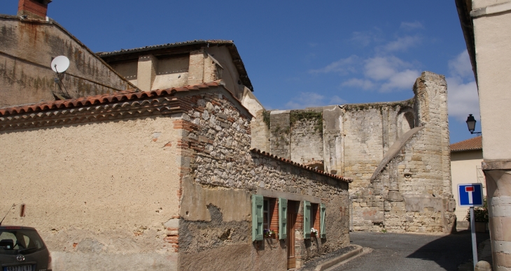 Ruines de L'ancienne église Notre-Dame ( 12 Em Siècle ) - Cadalen