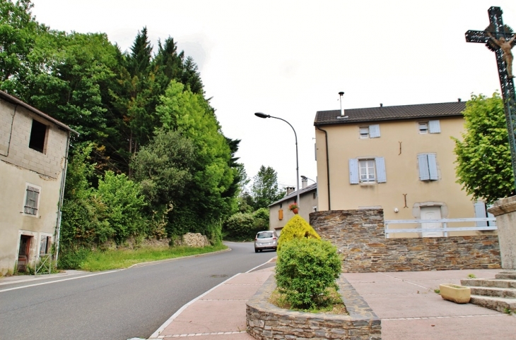 Le Village - Castelnau-de-Brassac