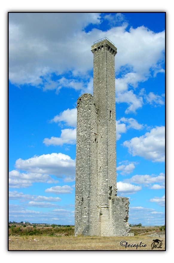 Au pied de la tour - Castelnau-de-Lévis