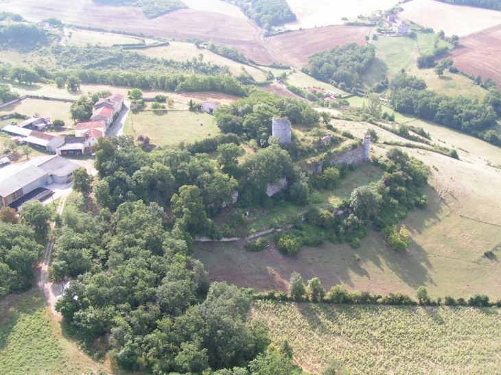 Vue aérienne du chateau - Combefa