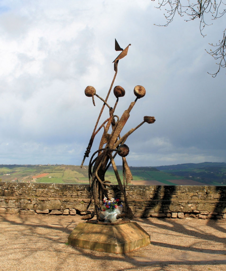 Sculpture sur place du village - Cordes-sur-Ciel