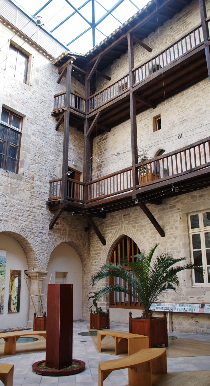 Cour interrieure de La Mairie - Cordes-sur-Ciel