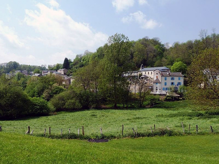 Vue sur le village - Ferrières