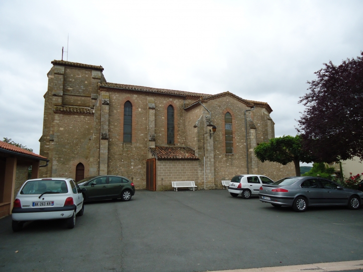 La place d'Aussac et son église - Gaillac