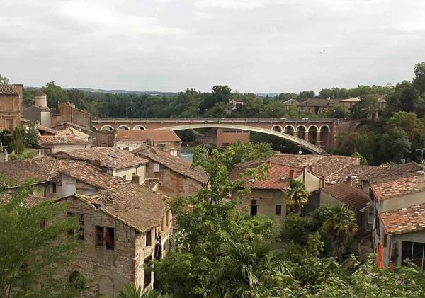 Place de la Courtade - Gaillac