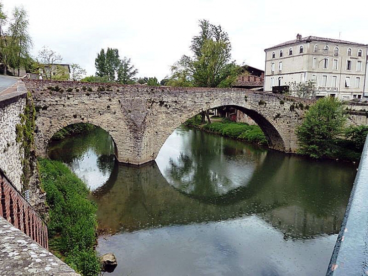 Le pont vieux sur le Dadou - Graulhet