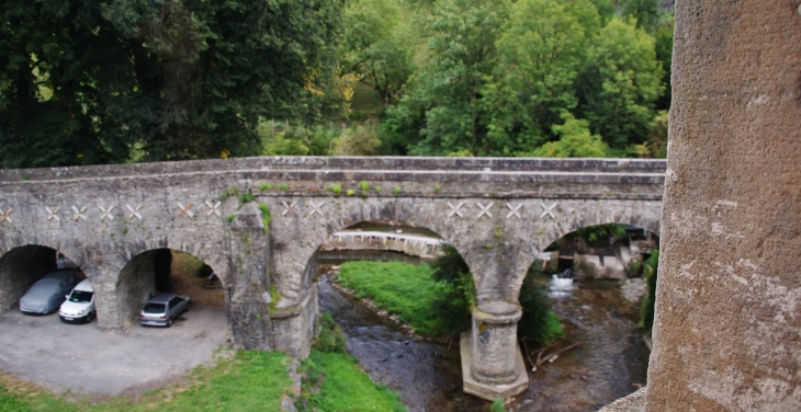 -Pont sur le Gijou - Lacaze