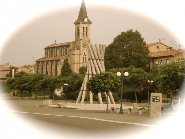 Place du théron - Lacrouzette