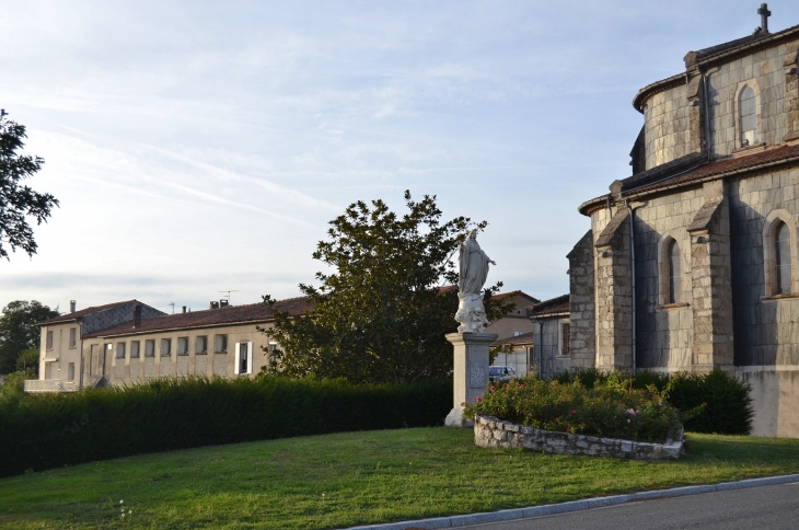   église Notre-Dame du Granit 17 Em Siècle - Lacrouzette