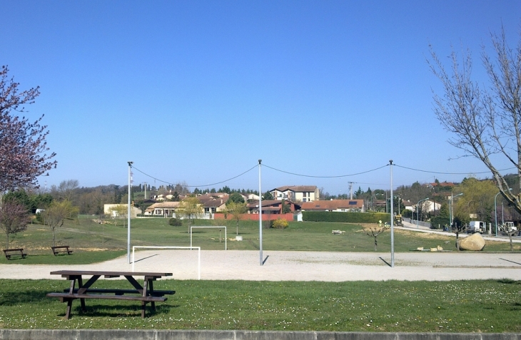 Le boulodrome - Lagarrigue