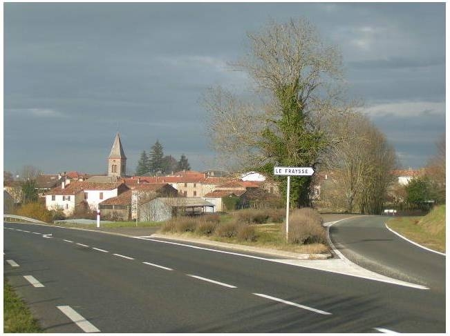 Entré du village par Millau - Le Fraysse