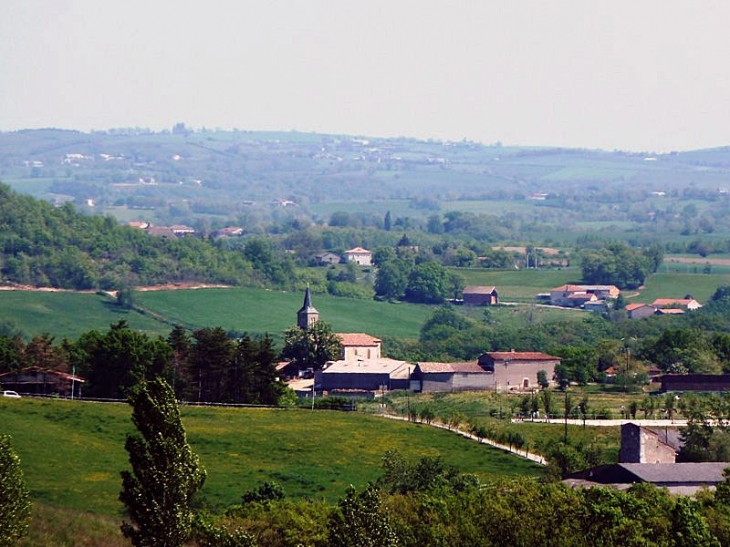 Vue sur le village - Le Garric