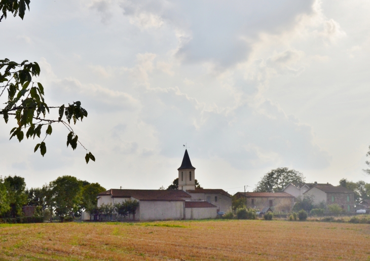 ..Eglise Saint-Etienne - Le Travet