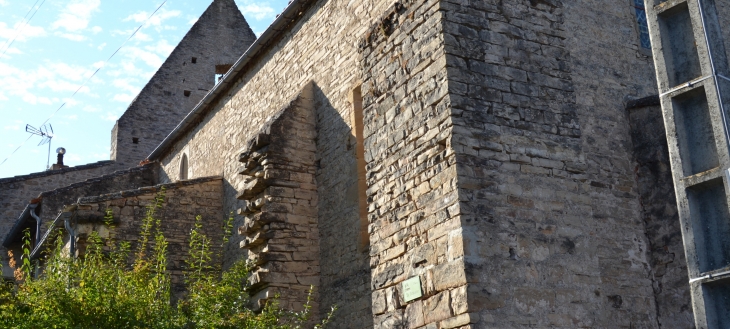 --Eglise Saint-Antoine - Les Cabannes