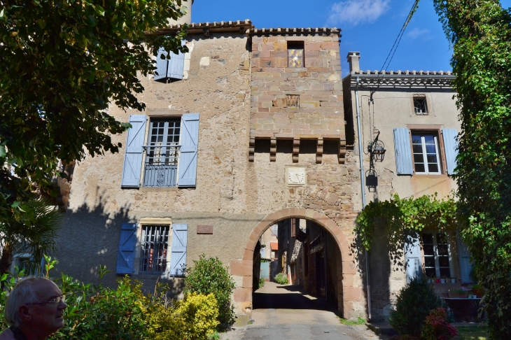 Ancienne Porte du Village - Monestiés