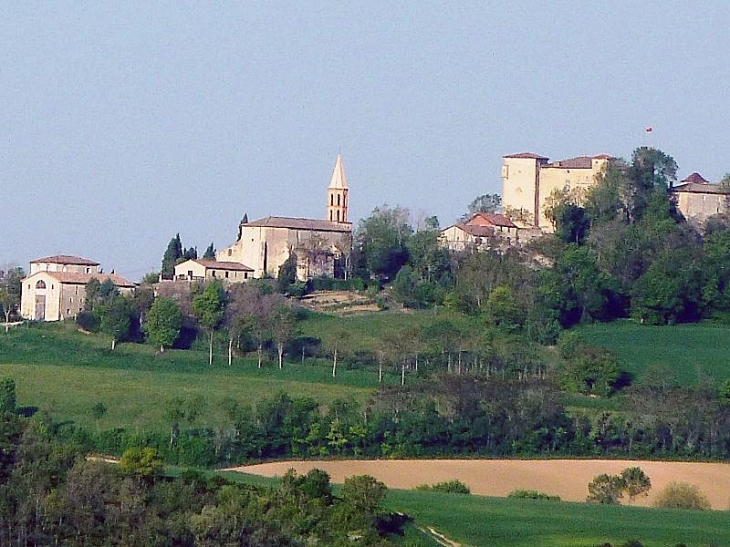 Vue sur le village - Montgey