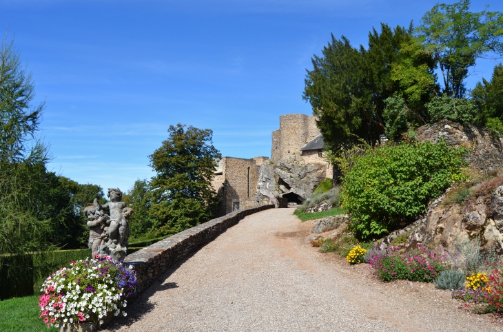 Château de Paulin 15 Em Siècle  - Paulinet