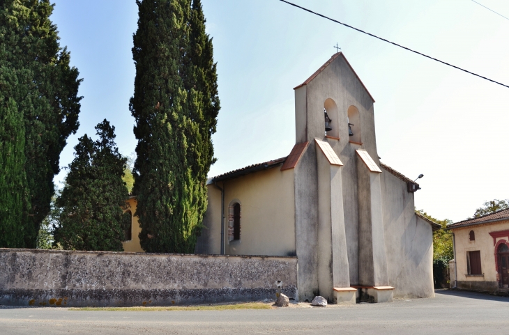 St Laurent ( commune de Peyrole )