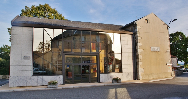 Mairie - Saint-Salvy-de-la-Balme