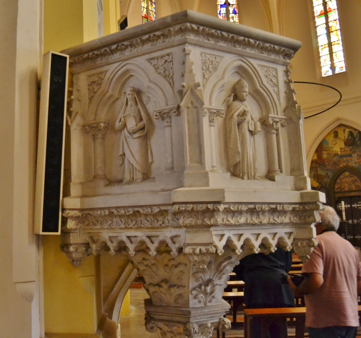 &Eglise Saint-Sulpice 13 Em Siècle