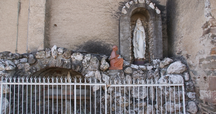 *Eglise Sainte-Gemme