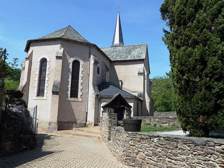 Derrière l'église - Trébas